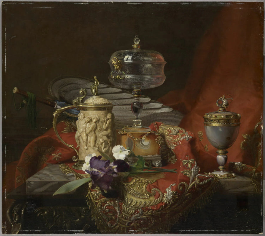 Nature morte aux objets d’art du Louvre : gemmes de Louis XIV et chope au triomphe de Silène sur une étoffe rouge brodée. - Blaise Alexandre Desgoffe
